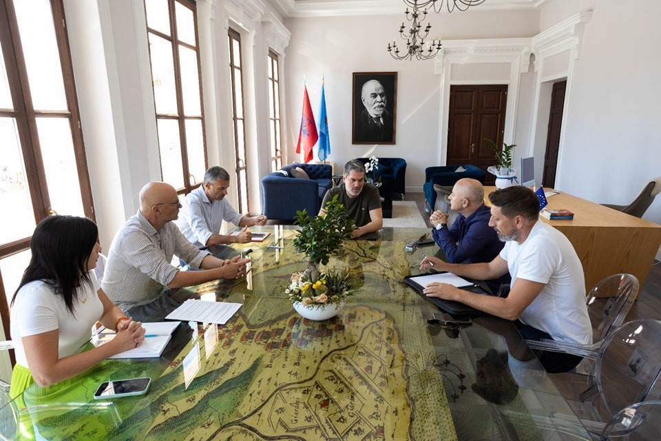 Takim me Kryetarin e Bashkisë Vlorë