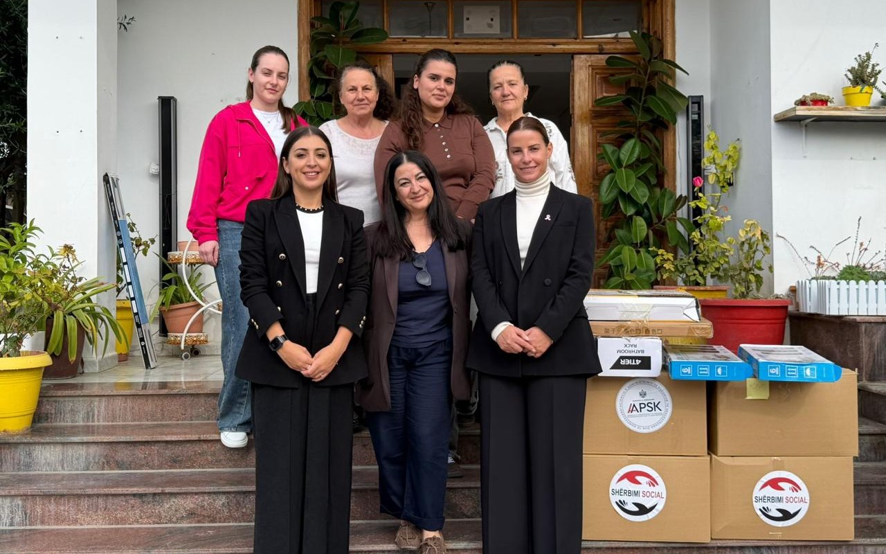 AAPSK mbështet qendrat sociale në Kamëz, Vlorë, Elbasan dhe Shkodër me materiale të konfiskuara